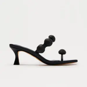 Kenya Toe Ring Kitten Heels - Black